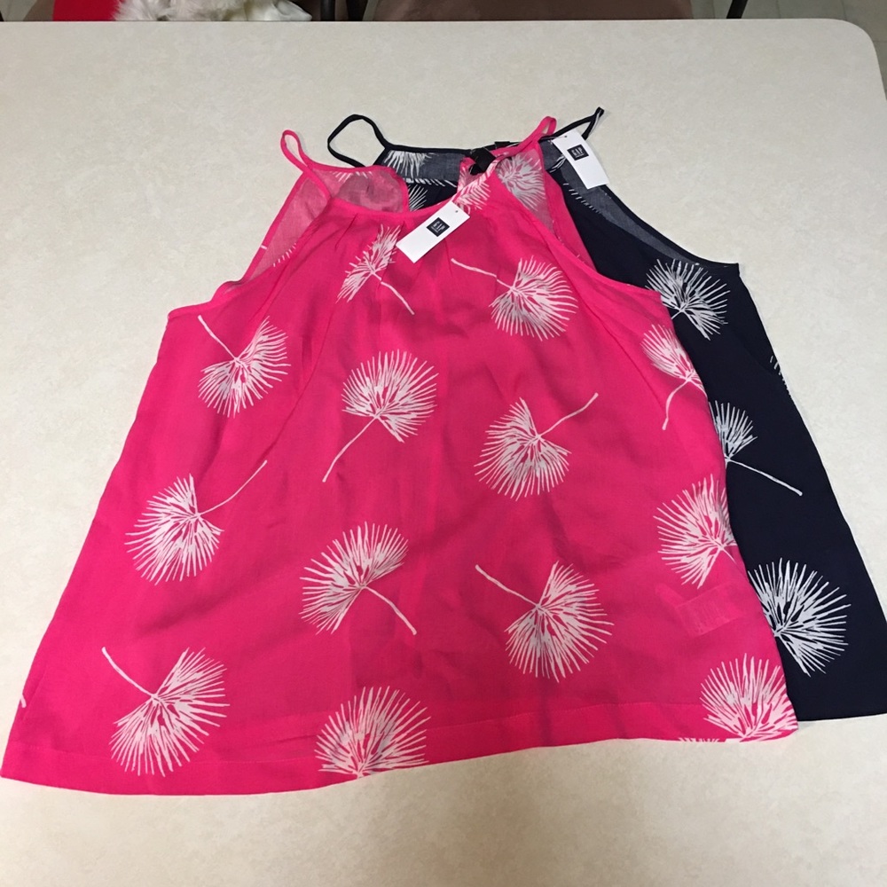 SOLD Gap spaghetti strap summer tops blue & pink